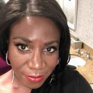 Meet your Posher, Denise